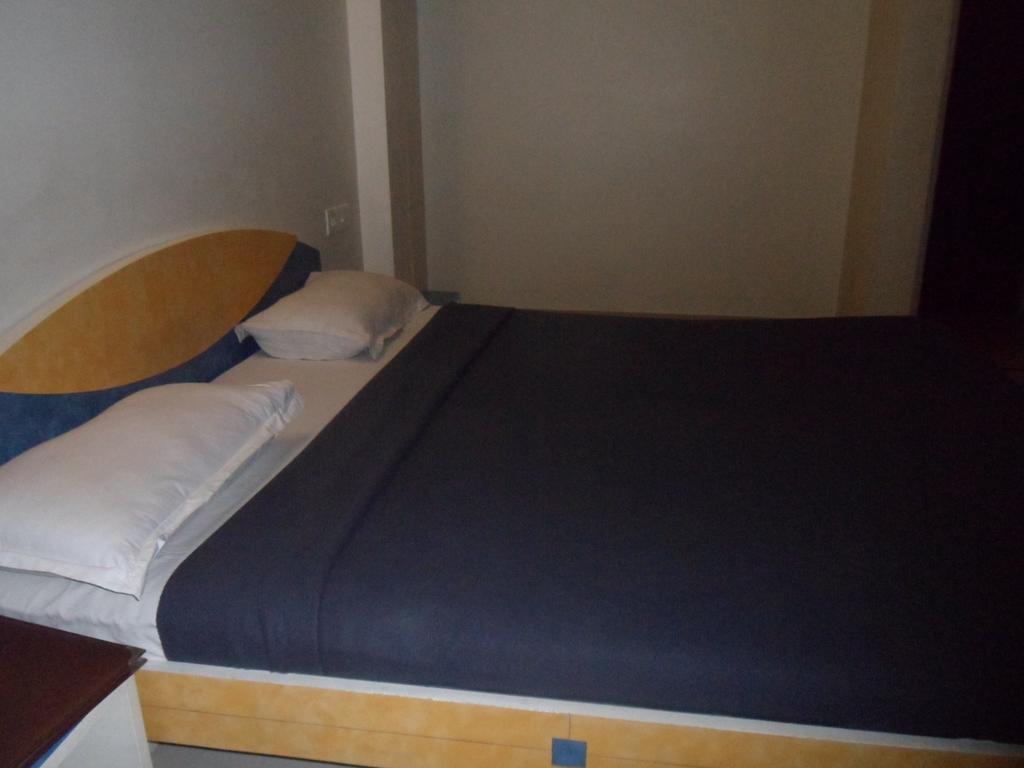 Hotel Dudawat Ahmedabad Bilik gambar